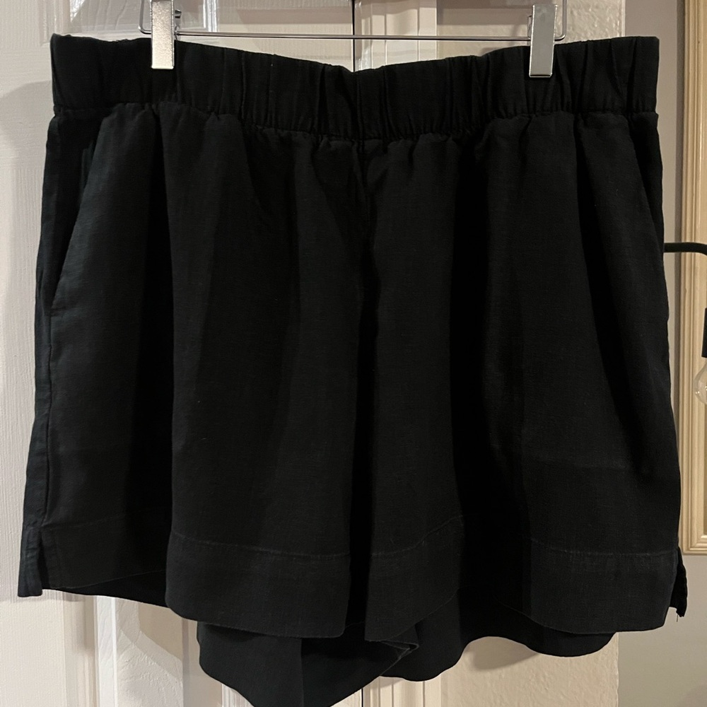 GAP High Waist Black Shorts Relaxed Fit